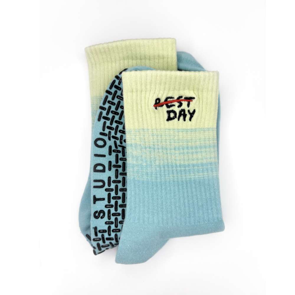 "No Rest Day" Unisex Crew Grip Socks