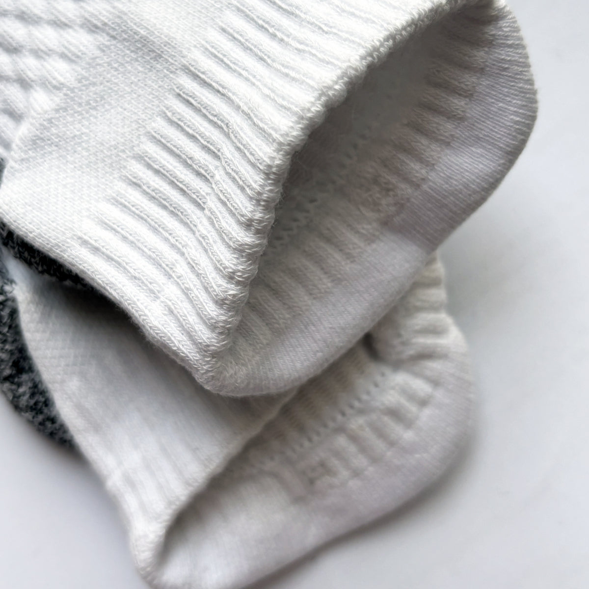 Men's Ankle Grip Socks (White)